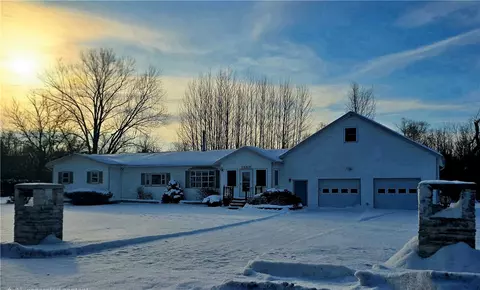 1350 Hecker Rd, Waterloo, NY 13165