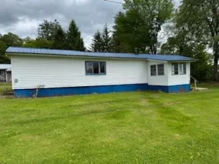 105 Loomis Ln, Columbus, NY 13460