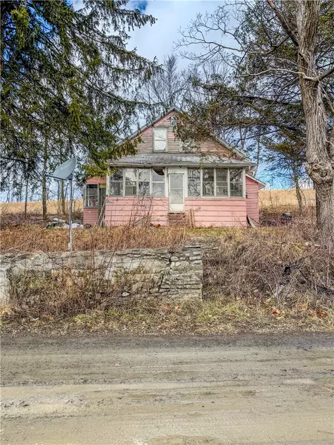 9653 Axtel Rd, Savona, NY 14879