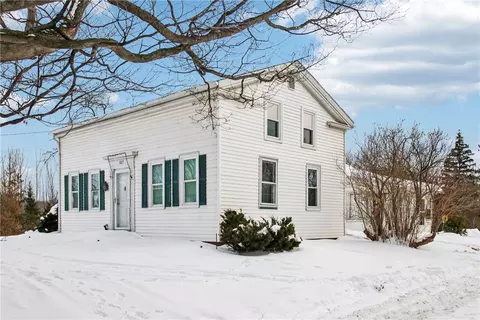 825 West Ave, Sweden, NY 14420