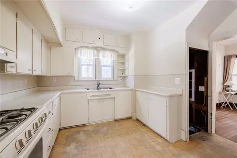 Kitchen - 153 Mallard Dr, Irondequoit, NY 14622 photo 2 of 4