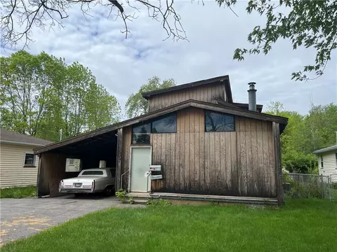 107 Burben Way, Gates, NY 14624