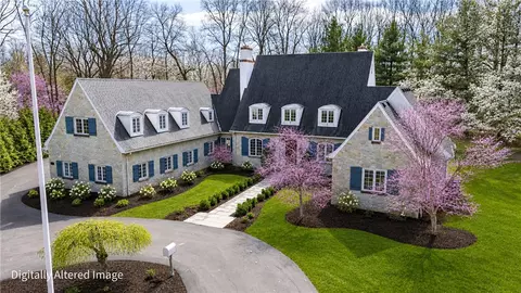 509 Allens Creek Rd, Rochester, NY 14618