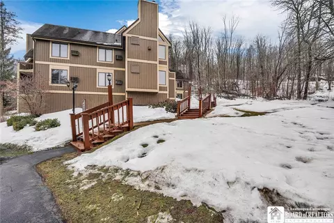 4433 Old Road Camelot, Clymer, NY 14724