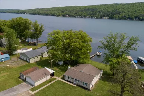 4106 Shorewood Dr, Hammondsport, NY 14840