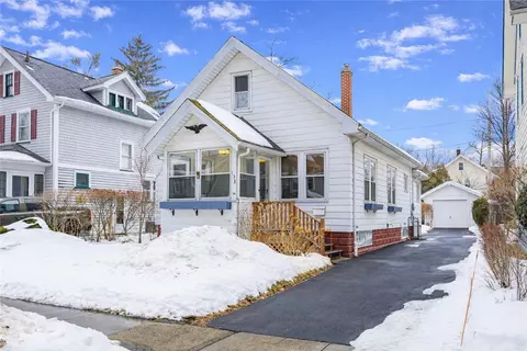 138 Wilsonia Rd, Rochester, NY 14609