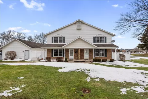 111 Dessie, West Henrietta, NY 14586