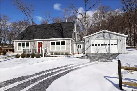 5508 Peach Orchard Pt, Hector, NY 14841