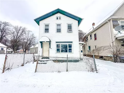 40 Galusha St, Rochester, NY 14605