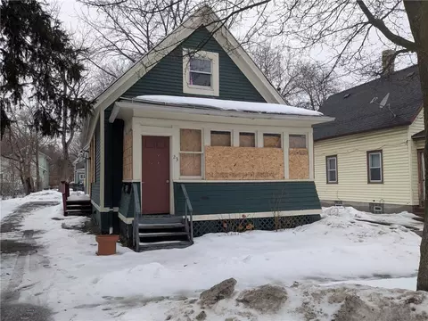 23 7th St, Rochester, NY 14609