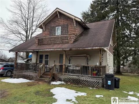 29 Railroad Ave, Carroll, NY 14738