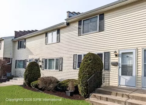 47 Stoneledge, Amherst, NY 14221