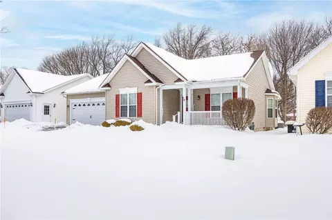 18 Shirleen Dr, Parma, NY 14468