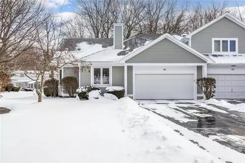 65 Running Brook Ln, Greece, NY 14626