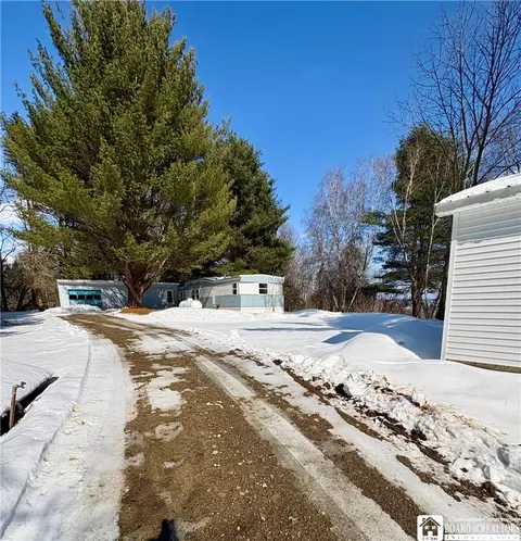 6070 Wiery Rd, Mayville, NY 14757