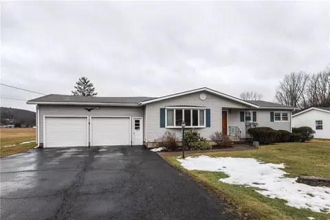 1204 Trescott Dr, Southport, NY 14871