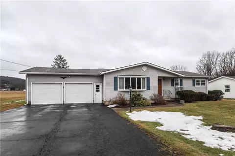 1204 Trescott Dr, Southport, NY 14871