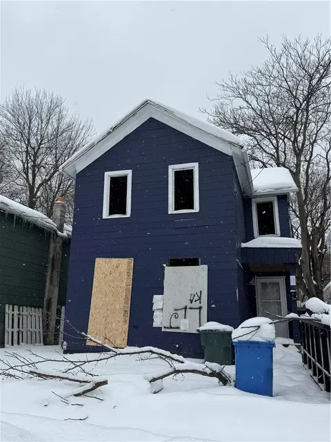 21 Gladstone St, Rochester, NY 14611
