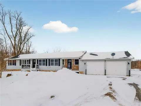 3571 Cole Rd, Marion, NY 14505