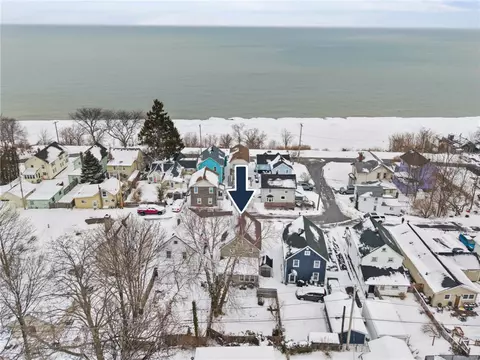 View/Area - 43 Oberlin St, Irondequoit, NY 14622 photo 4 of 5