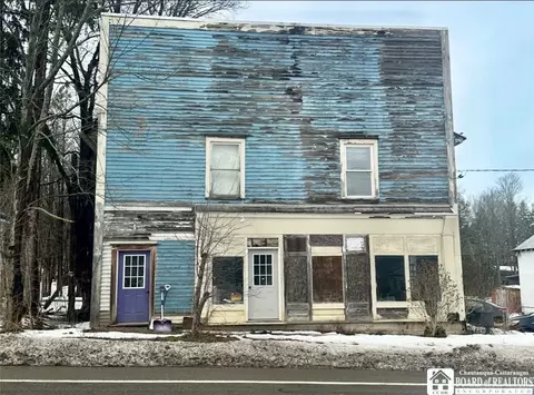 11439 Hanover Rd, Hanover, NY 14062