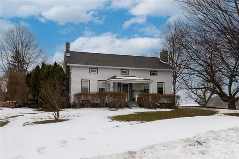 2726 Mccann Rd, Canandaigua, NY 14424