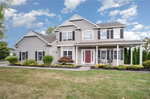 5 Alton Way, West Henrietta, NY 14586