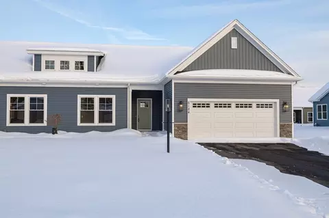 6176 Fourmile Creek Cir, Ontario, NY 14519