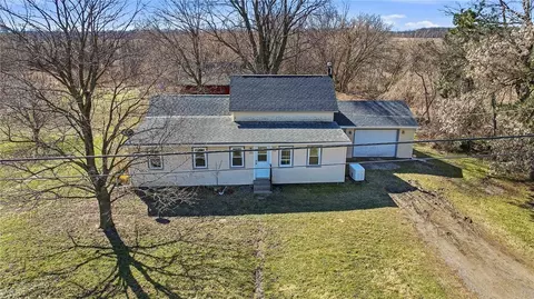2572 Cowan Rd, Piffard, NY 14533