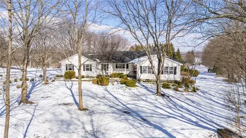 5029 Wyffels Rd, Canandaigua, NY 14424