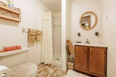 Bath - 307 Marblehead Dr, Greece, NY 14615 photo 3 of 3