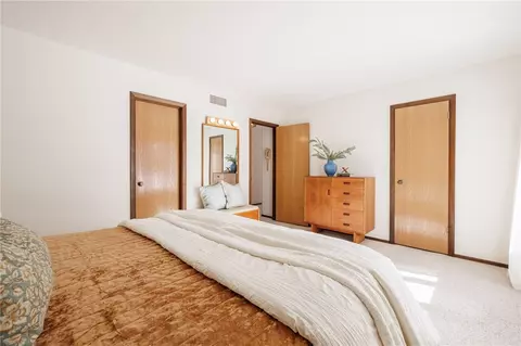 Bedroom - 307 Marblehead Dr, Greece, NY 14615 photo 3 of 4