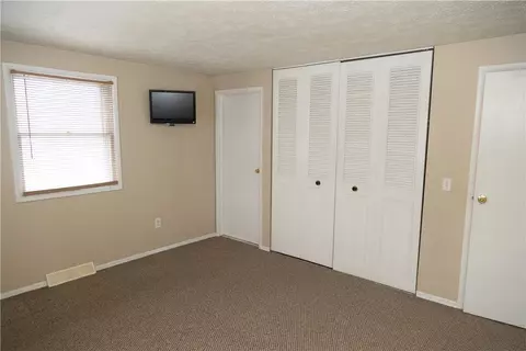Bedroom - 16 Burning Brush Dr, Gates, NY 14606 photo 6 of 7