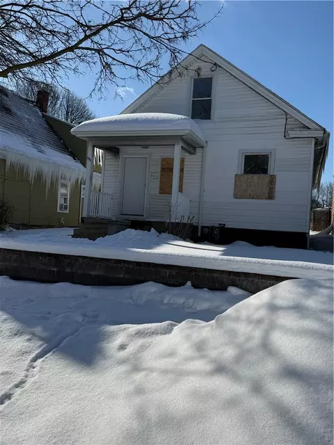 195 5th St, Rochester, NY 14605