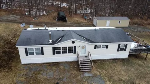 565 Ridge Rd, Hancock, NY 13783