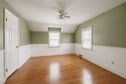 Bedroom - 112 Curtice Rd, Irondequoit, NY 14617 photo 3 of 3