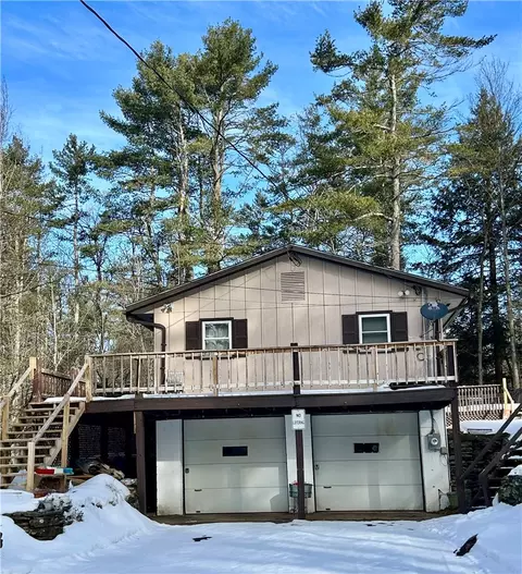 121 Woodview Ln, Morris, NY 13808