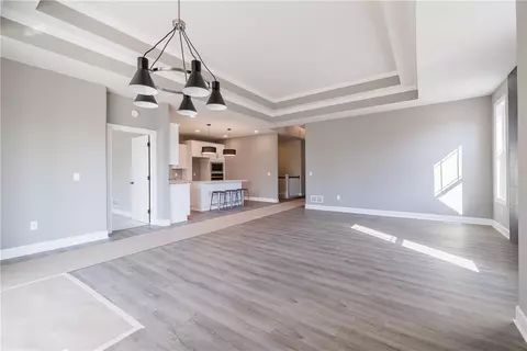 Living - 4 Eagle Holw, Perinton, NY 14526 photo 4 of 6