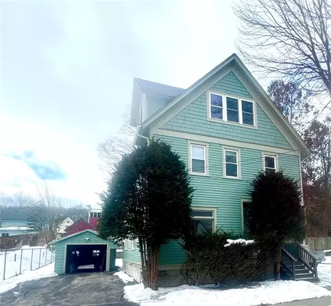 11 Ivy Ct, Oneonta, NY 13820