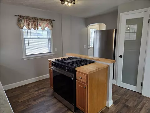 Kitchen - 146 Burwell Rd, Irondequoit, NY 14617 photo 3 of 3