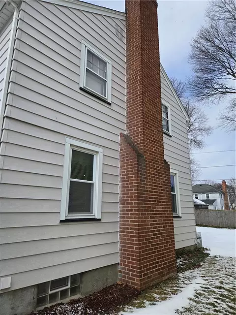 Exterior - 146 Burwell Rd, Irondequoit, NY 14617 photo 3 of 5