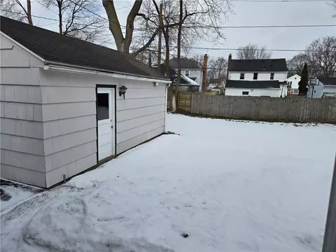 Exterior - 146 Burwell Rd, Irondequoit, NY 14617 photo 2 of 5