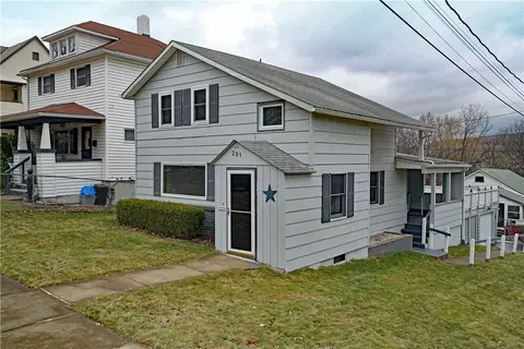201 W 1st St, Corning, NY 14830