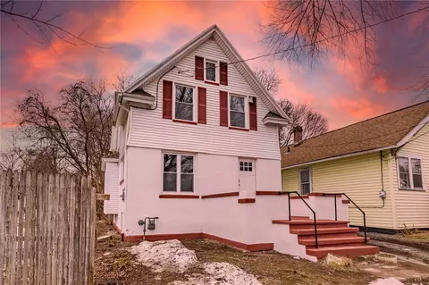 80 Crombie St, Rochester, NY 14605