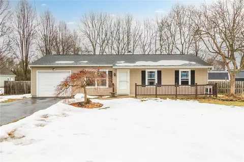 1838 Maple Ave, Palmyra, NY 14522