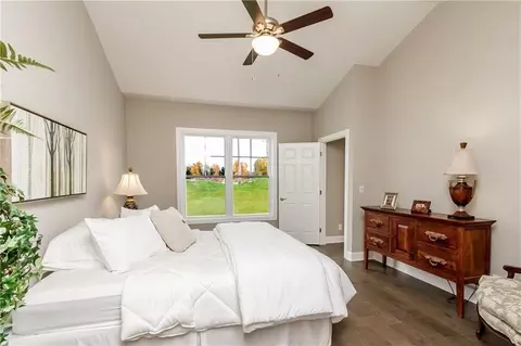 Bedroom - 1402 Creeks Edge Dr, Webster, NY 14580 photo 1 of 2