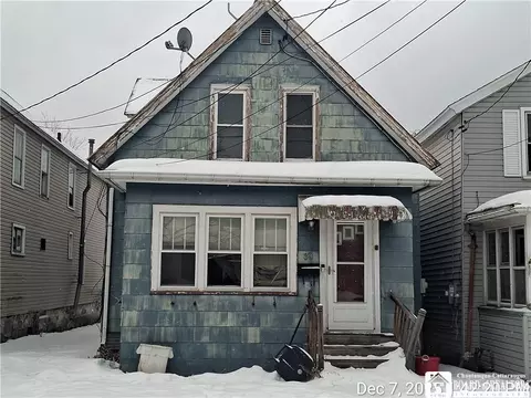 30 Saint Hedwigs Ave, Dunkirk, NY 14048