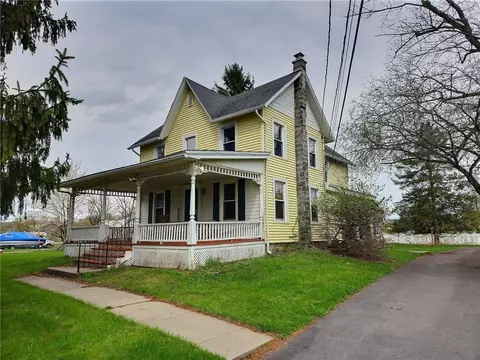 300 Cayuga St, Springport, NY 13160