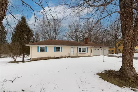 606 Silver Hill Rd, Arcadia, NY 14513