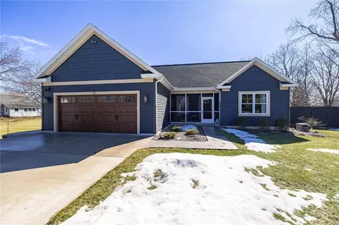 187 Chapel St, Canandaigua, NY 14424